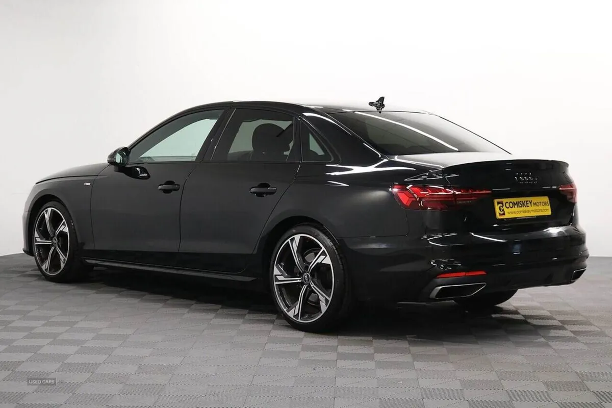 Audi A4 TDI Black Edition - Image 4