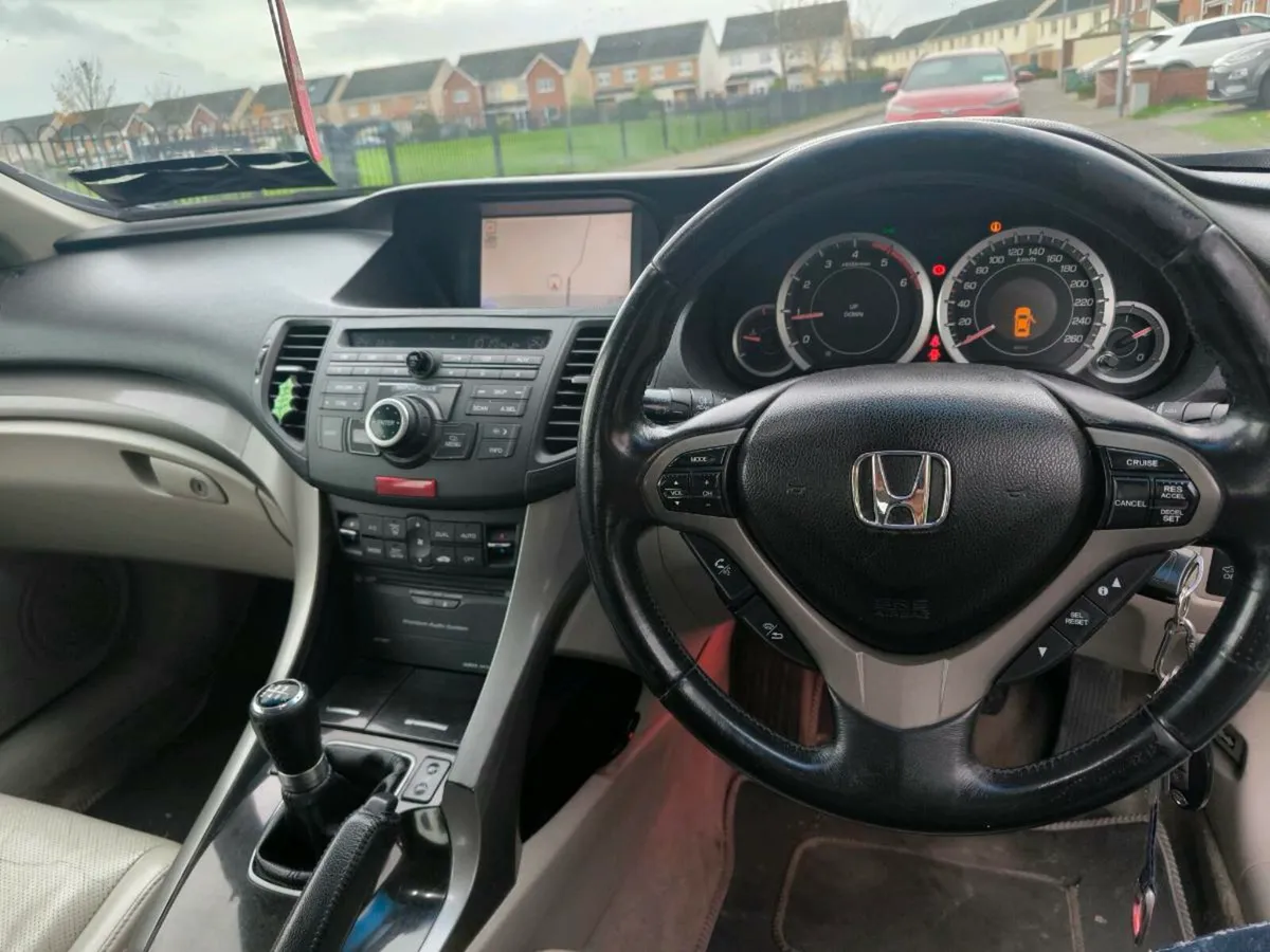 Honda Accord MK8 - Image 4