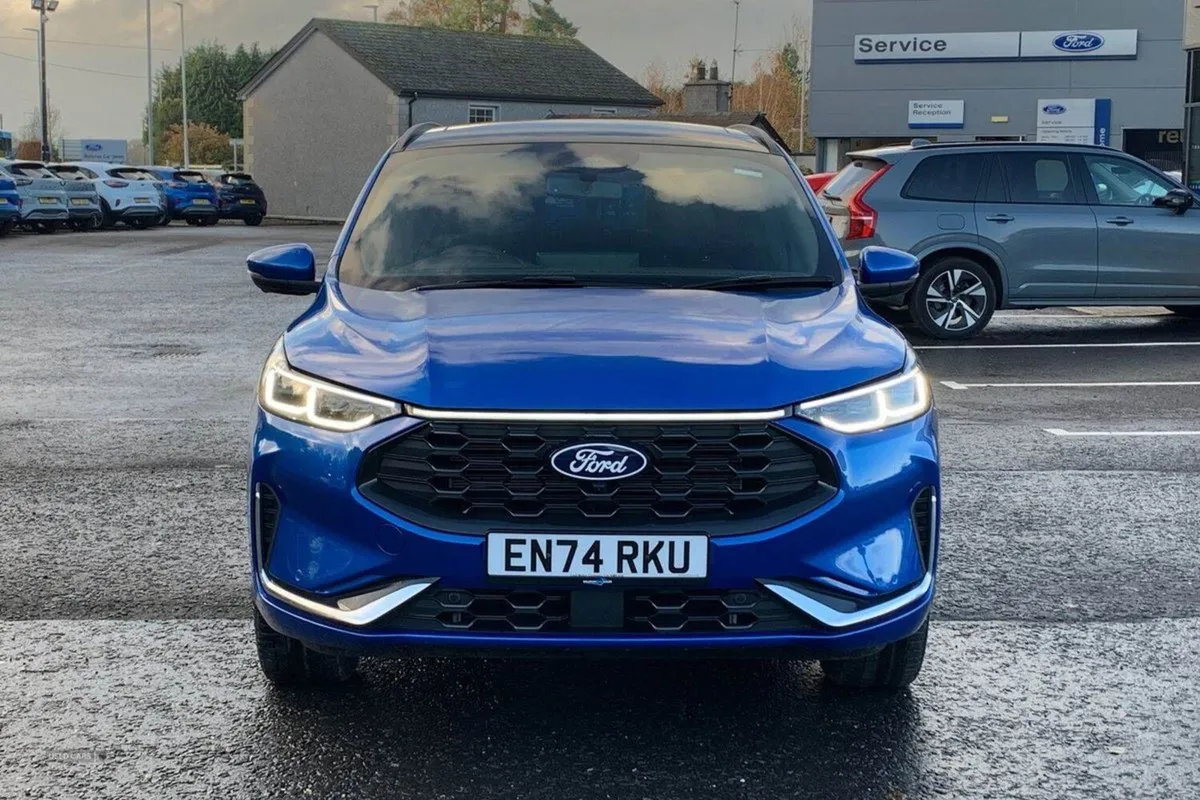 Ford Kuga 2.5 Phev 14.4kwh St-line X in Desert Is - Image 4