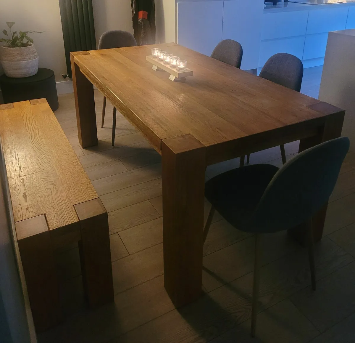 Table, bench and chairs - Image 2