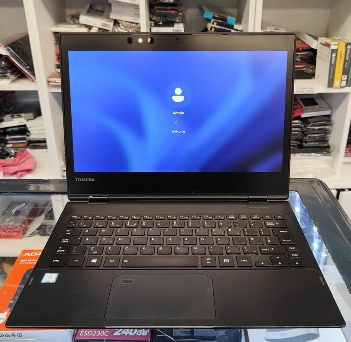 Toshiba Portege X20W Intel i7 7th Gen 8GB RAM 256GB SSD Win11 Pro (2in 1) 12" FHD Touch Screen Notebook. - Image 2