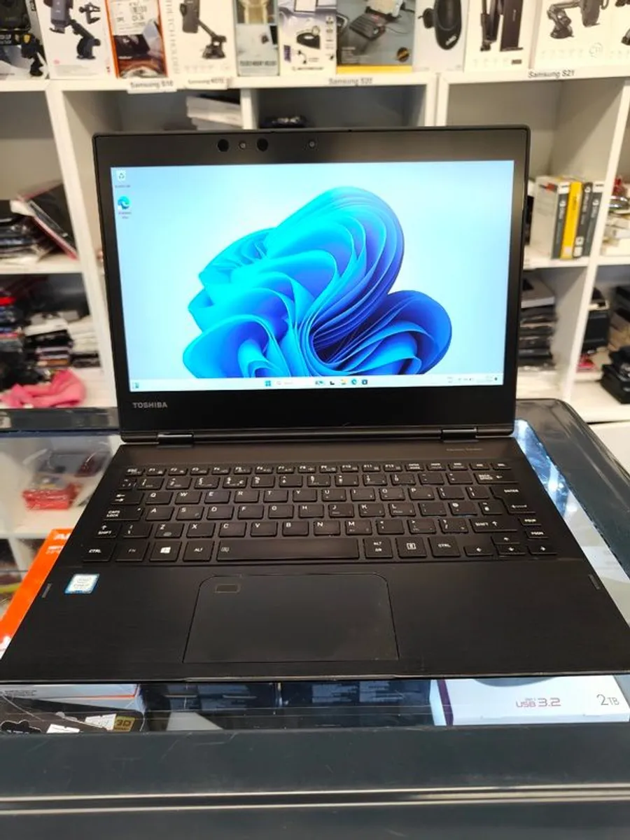 Toshiba Portege X20W Intel i7 7th Gen 8GB RAM 256GB SSD Win11 Pro (2in 1) 12" FHD Touch Screen Notebook. - Image 3