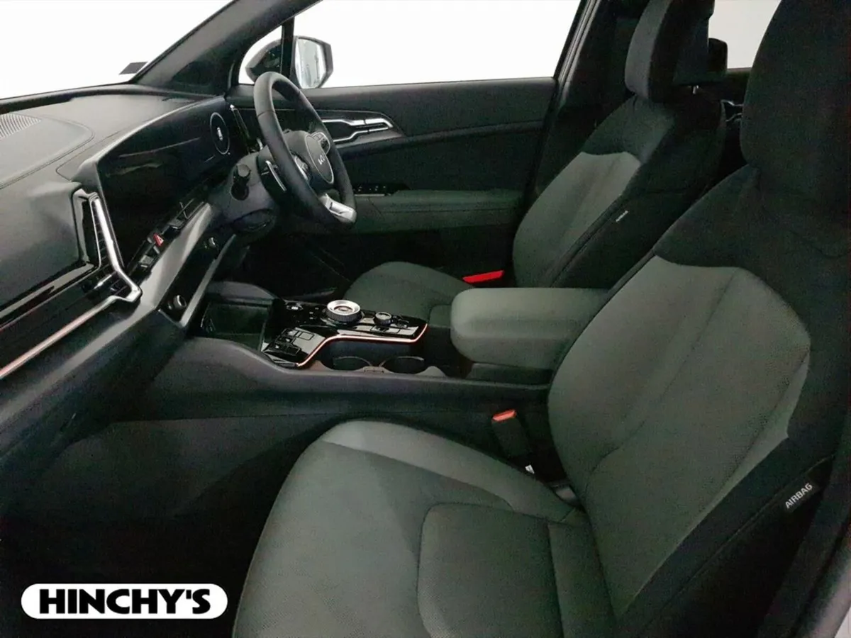 Kia Sportage HEV Anniversary 1.6T 230hp Automatic - Image 4