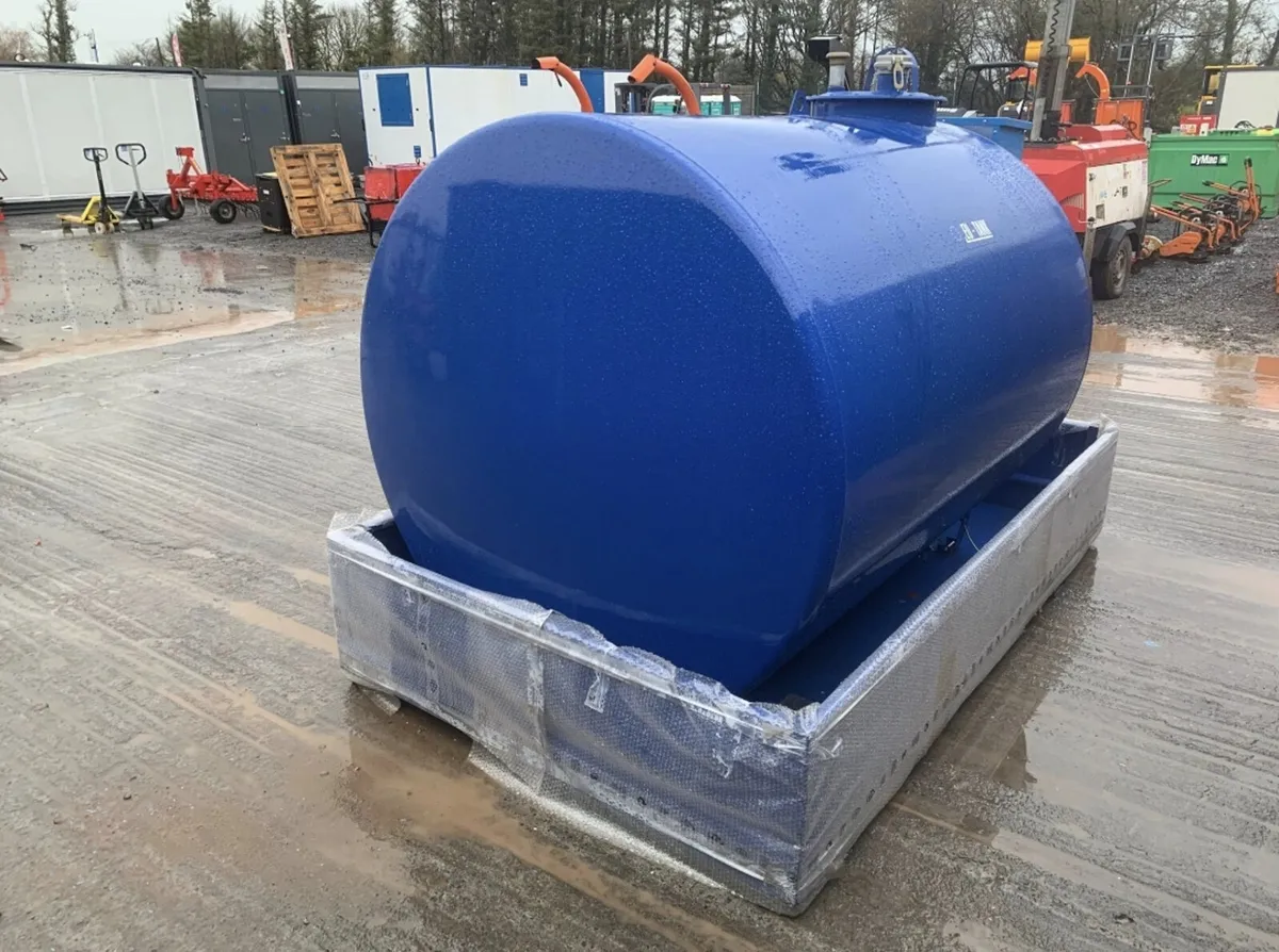 3170 L Emiliana Serbatoi Fuel Bowser - Image 4