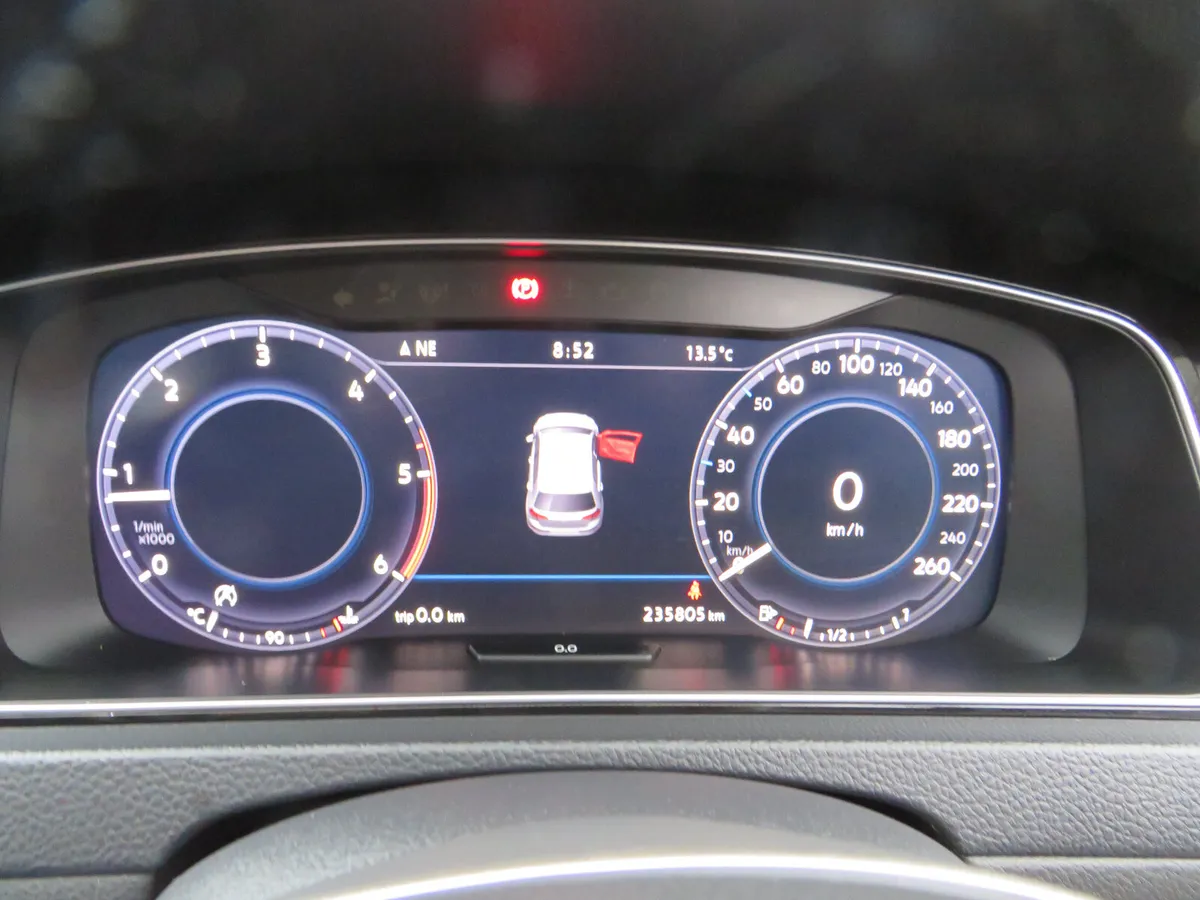 Volkswagen Golf 2018 5DR HIGHLINE IN BLACK - Image 2