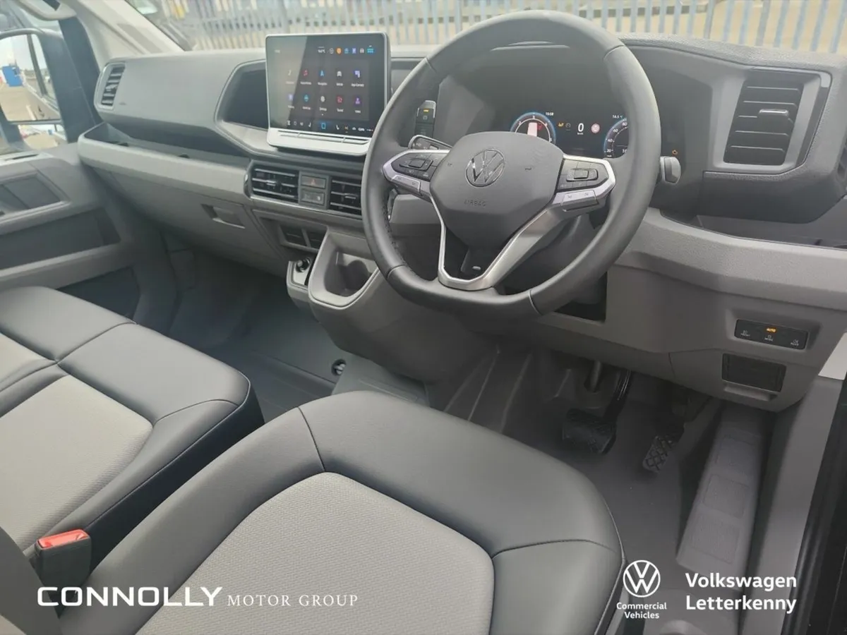 Volkswagen Crafter CR35 Panel van Highline MWB 140 - Image 3