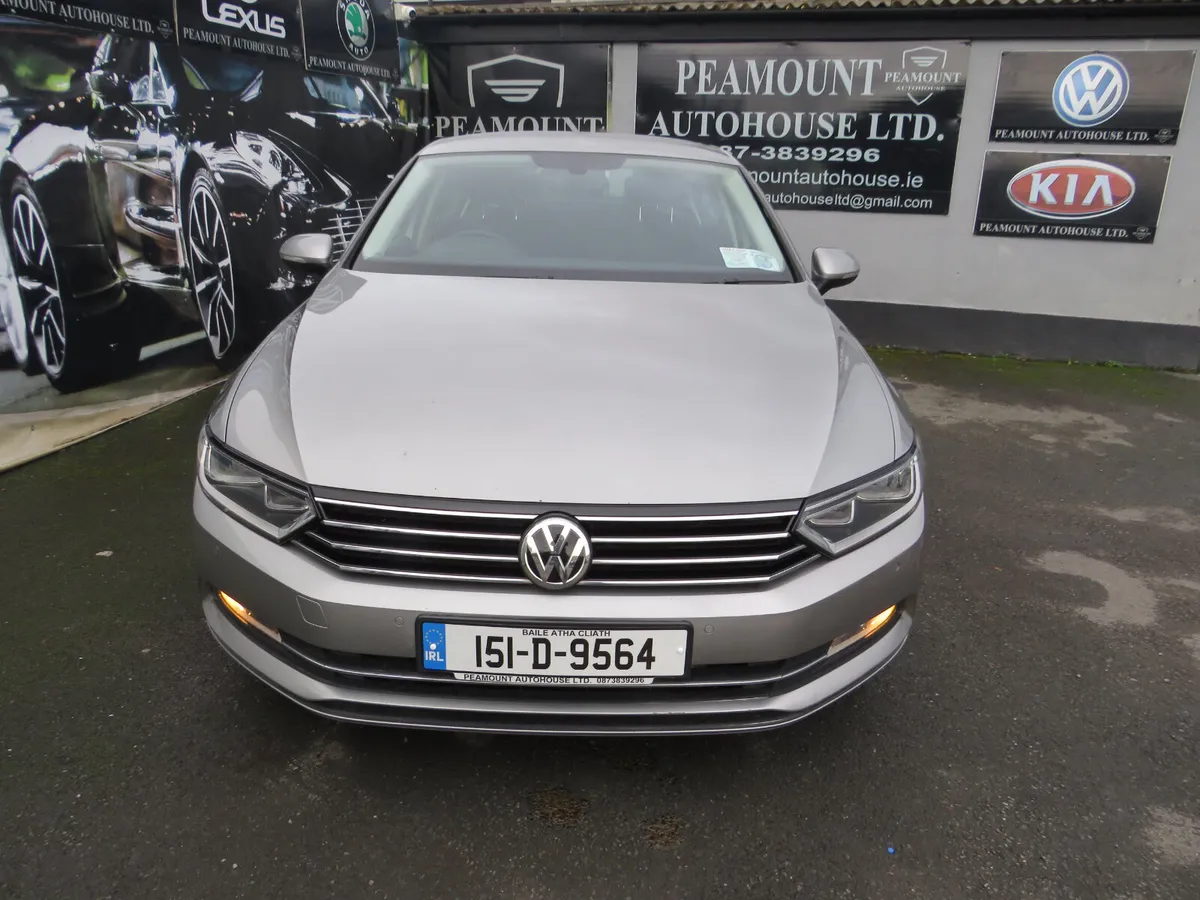 Volkswagen Passat 2015 6 SPEED COMFORTLINE MODEL - Image 4