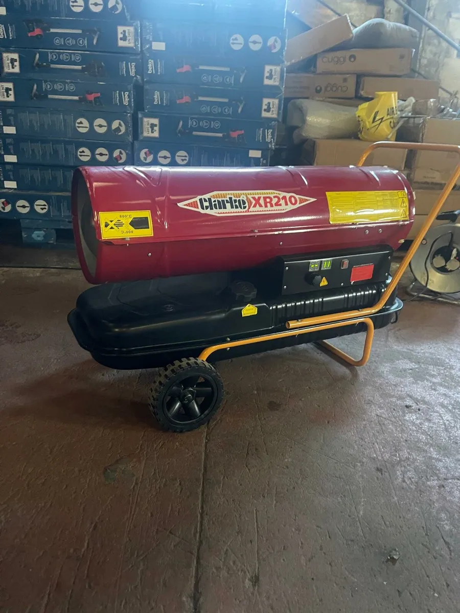 Space heater - Image 2