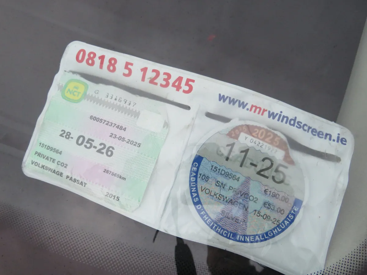 Volkswagen Passat 2015 6 SPEED DIESEL BARGAIN BUY - Image 3