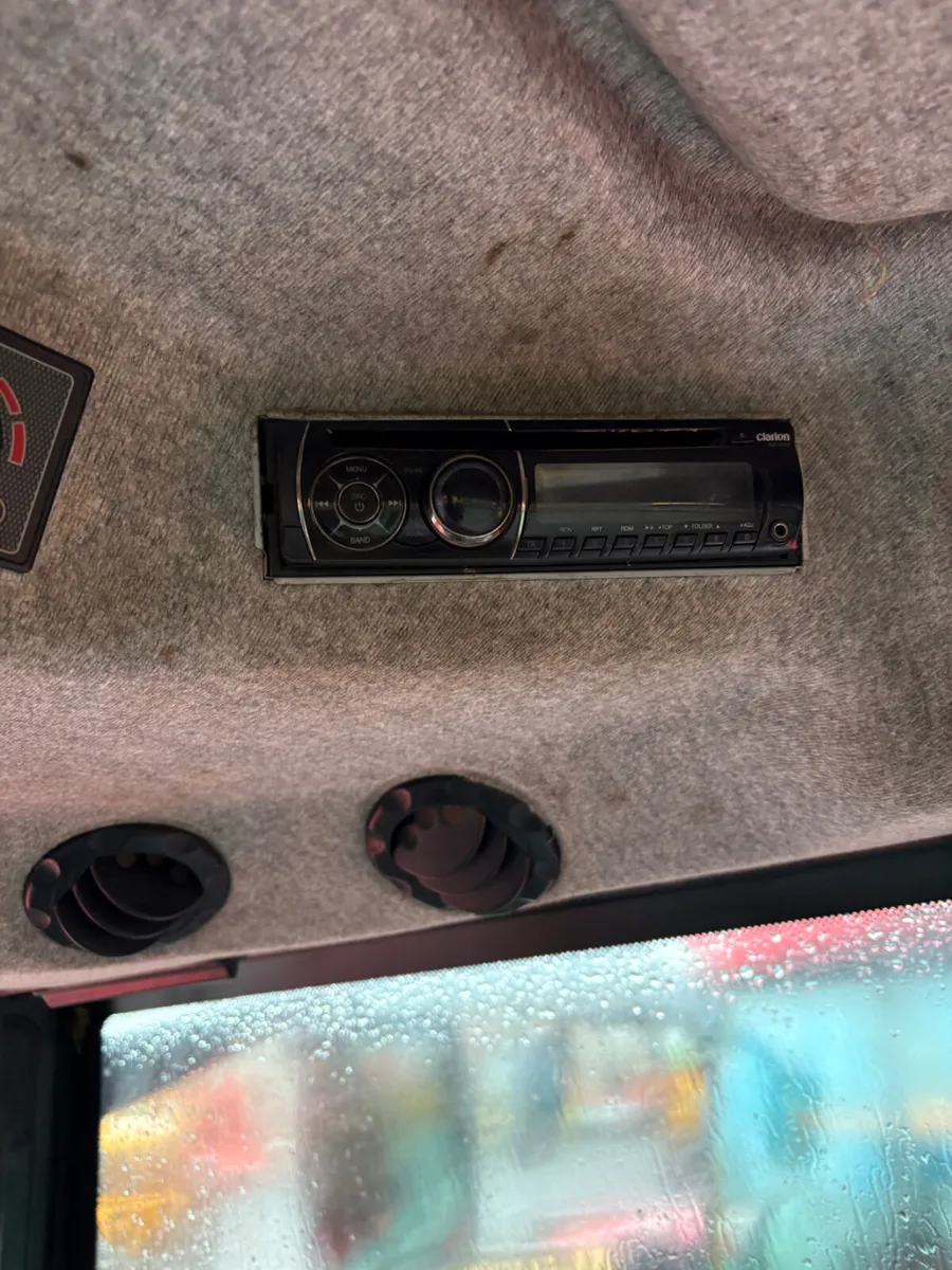 Massey Ferguson 5435 Tractor - Image 4