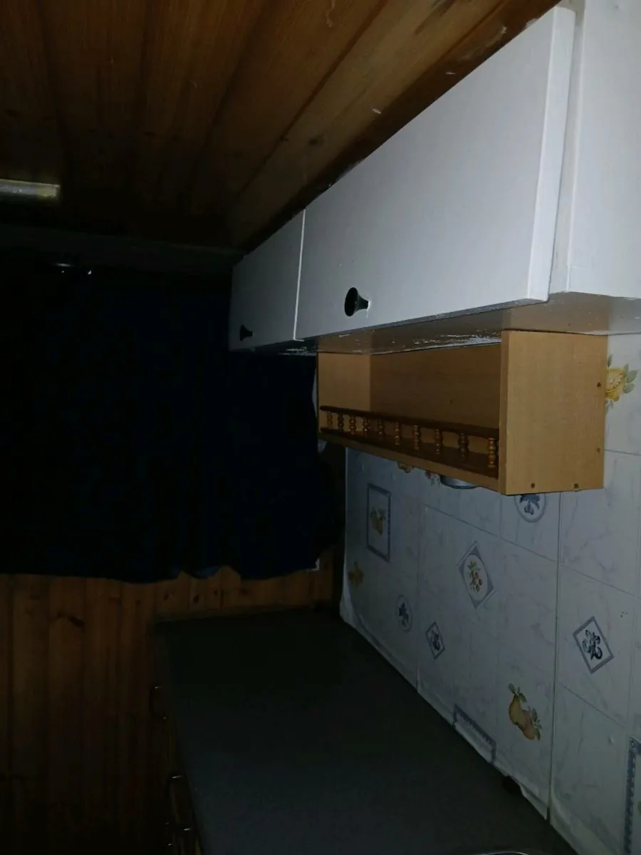 Camper van - Image 2