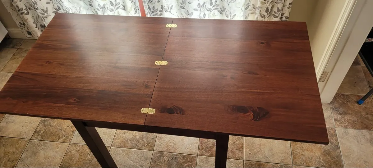 Dining Table and chairs - Image 3