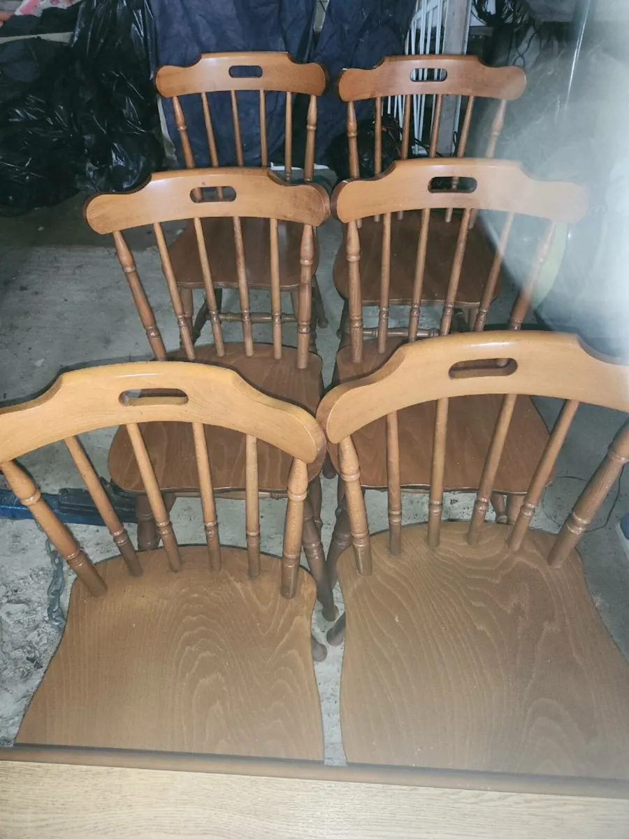 Table and 6 chairs - Image 3