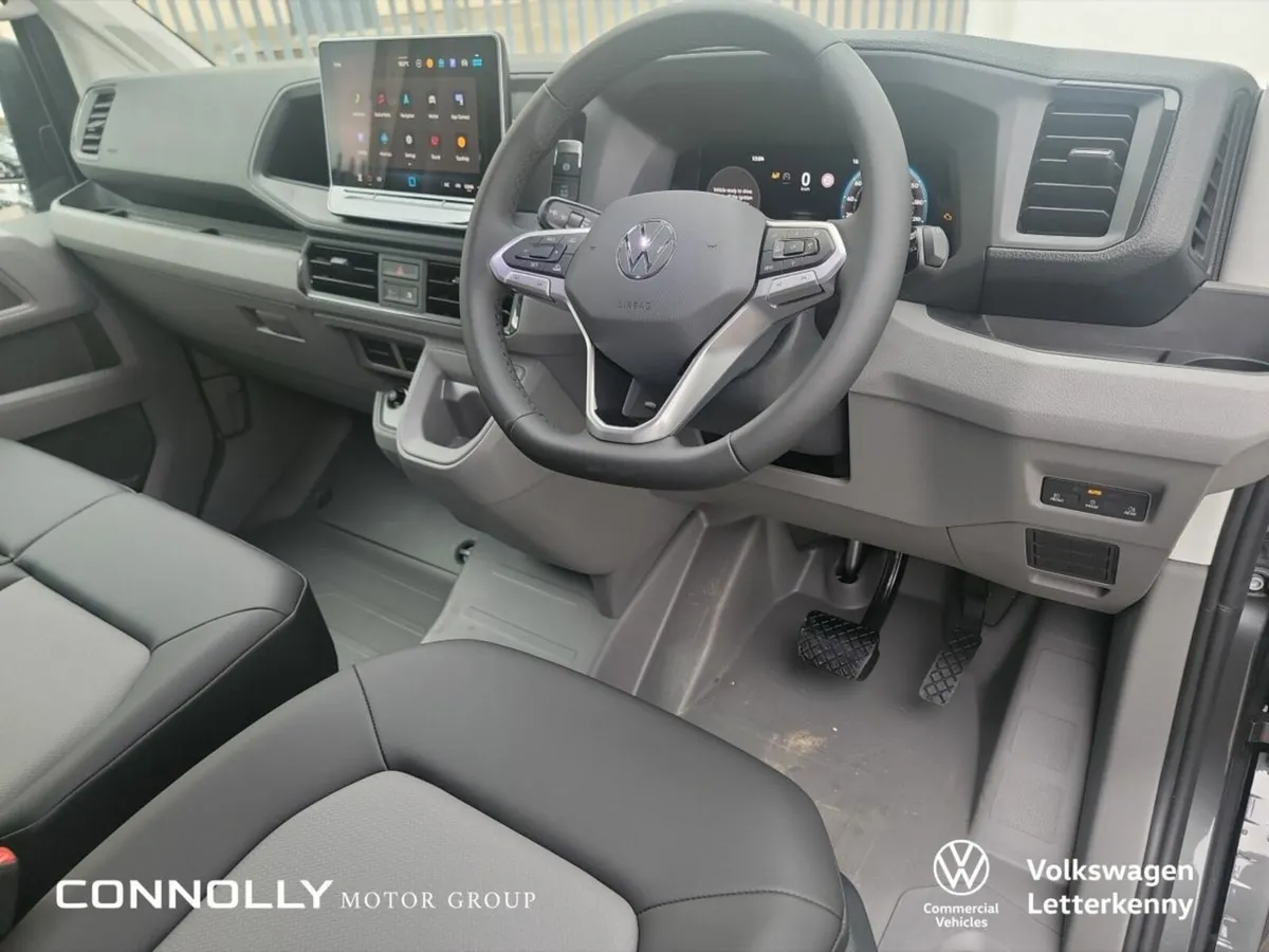 Volkswagen Crafter CR35 Panel van Highline MWB 177 - Image 3