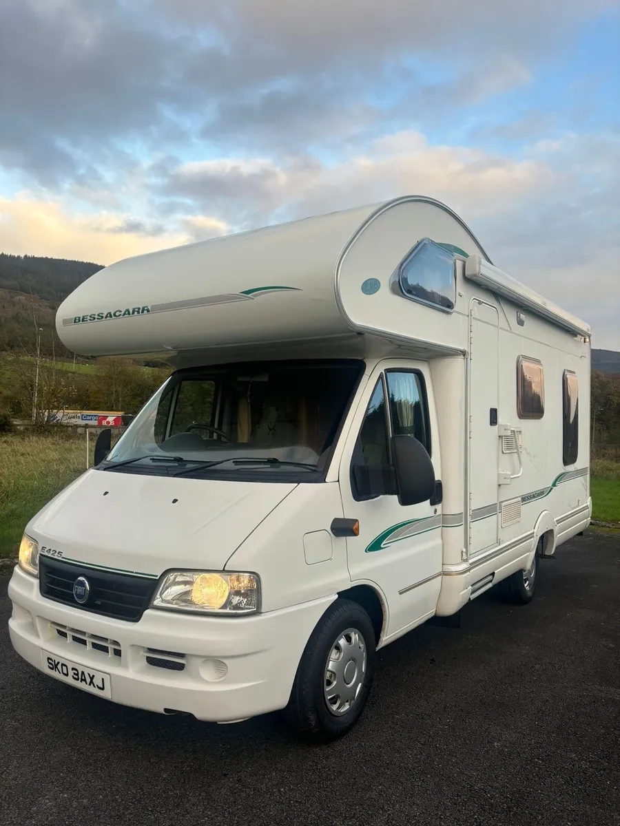 FIAT DUCATO 2.8 TDI BESSACARR 4 berth year 2003 - Image 2