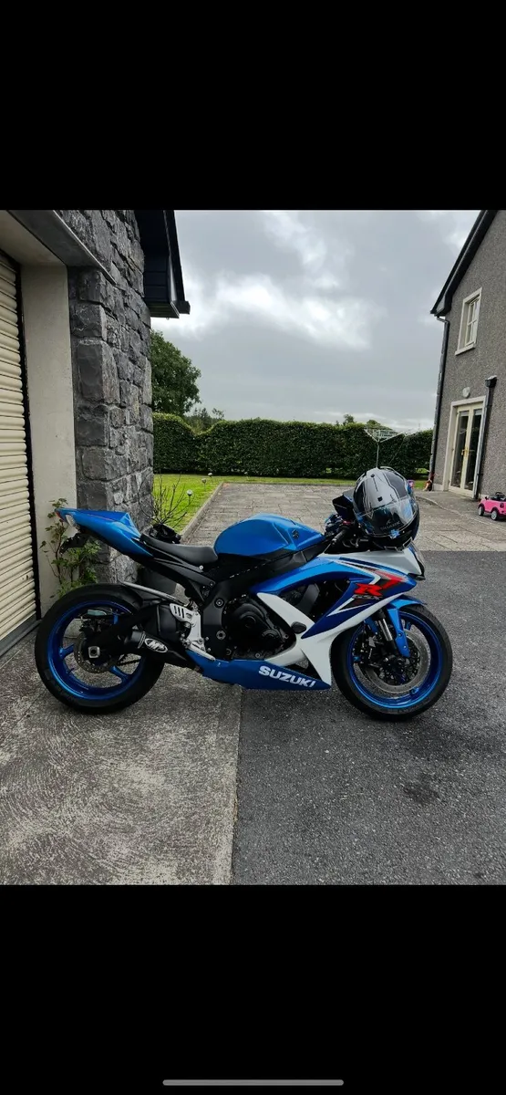 Suzuki GSXR 750 - Image 2