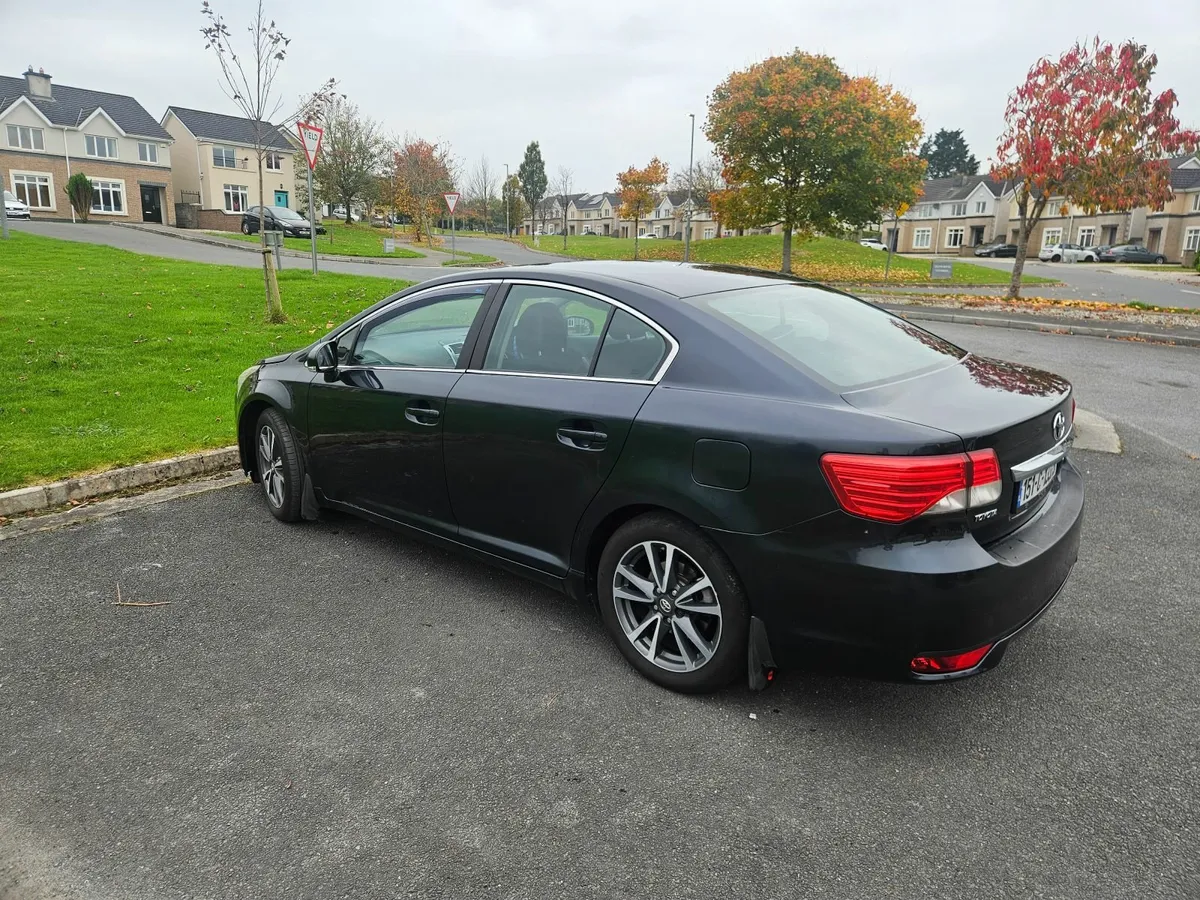 2015 Toyota Avensis 2.0 D4D ICON - Image 1