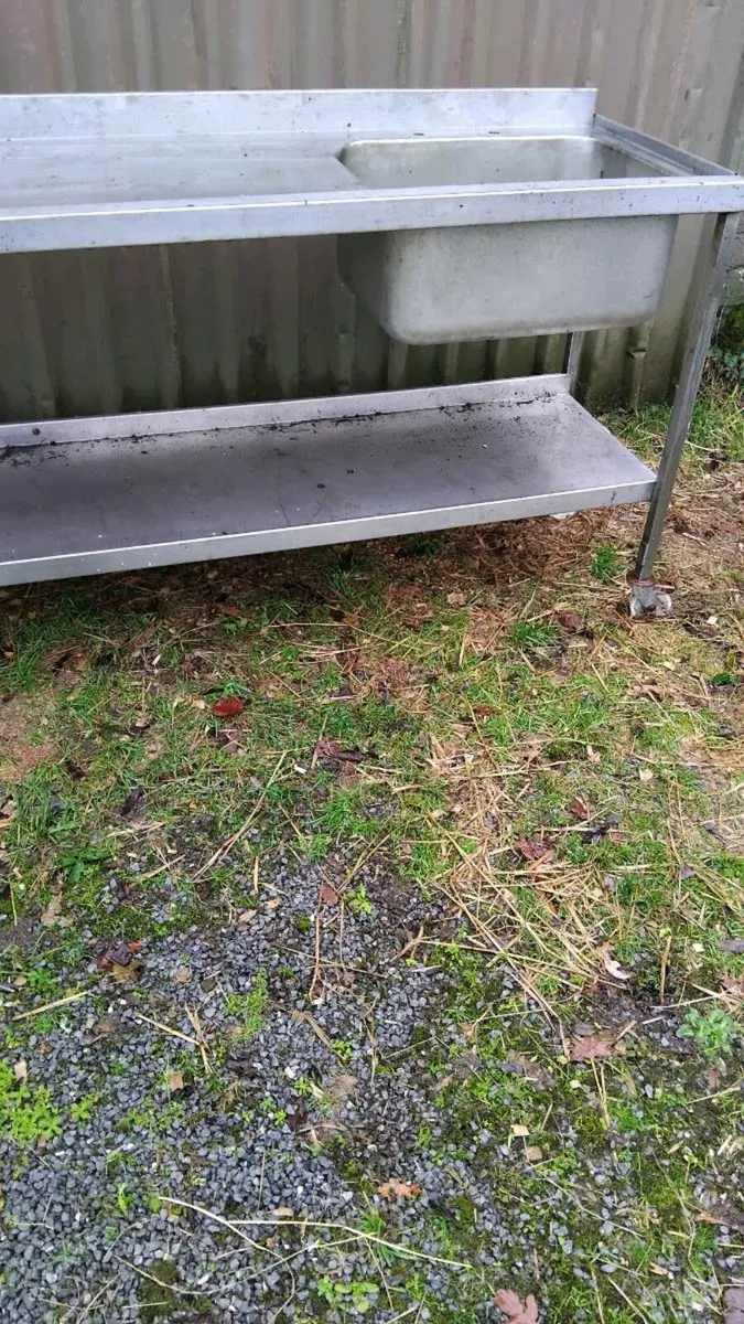 Table also sink - Image 2