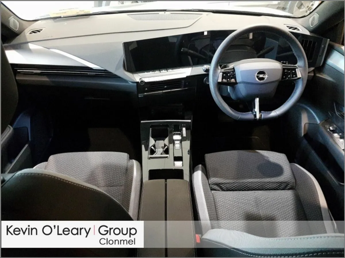 Opel Astra Elegance 1.5 Turbo D 130PS 8 Speed Auto - Image 2