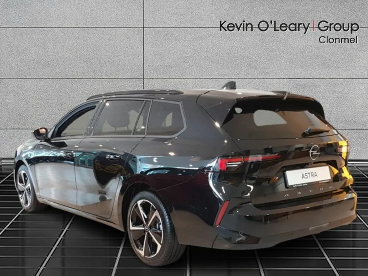 Opel Astra Elegance 1.5 Turbo D 130PS 8 Speed Auto - Image 3