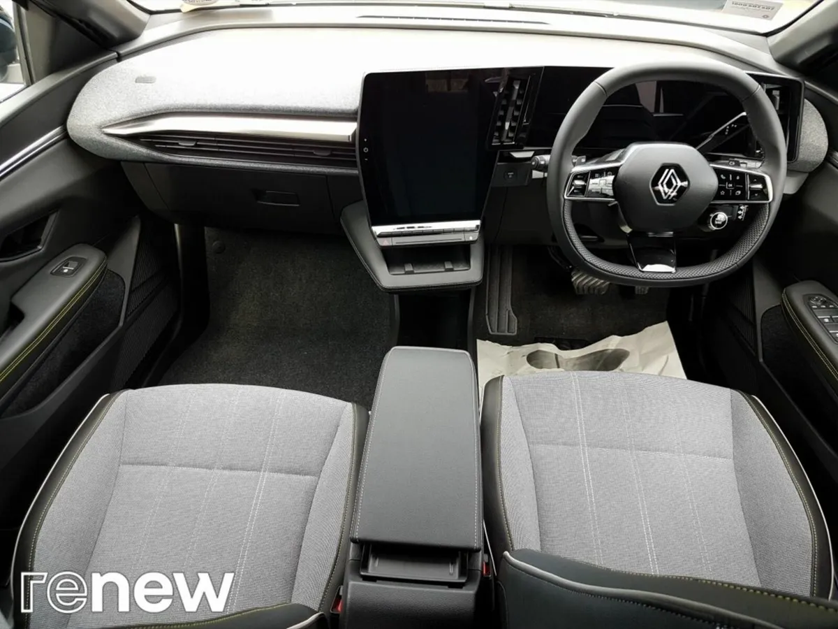 Renault Megane E-Tech TECHNO 60 KWH GSR2 - Image 3