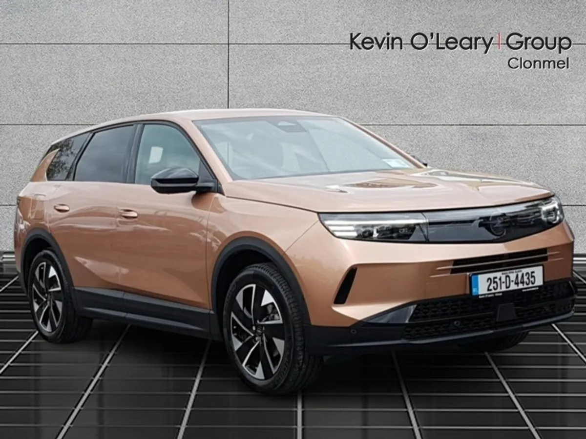 Opel Grandland GS PureTech 136 MHEV - Image 1