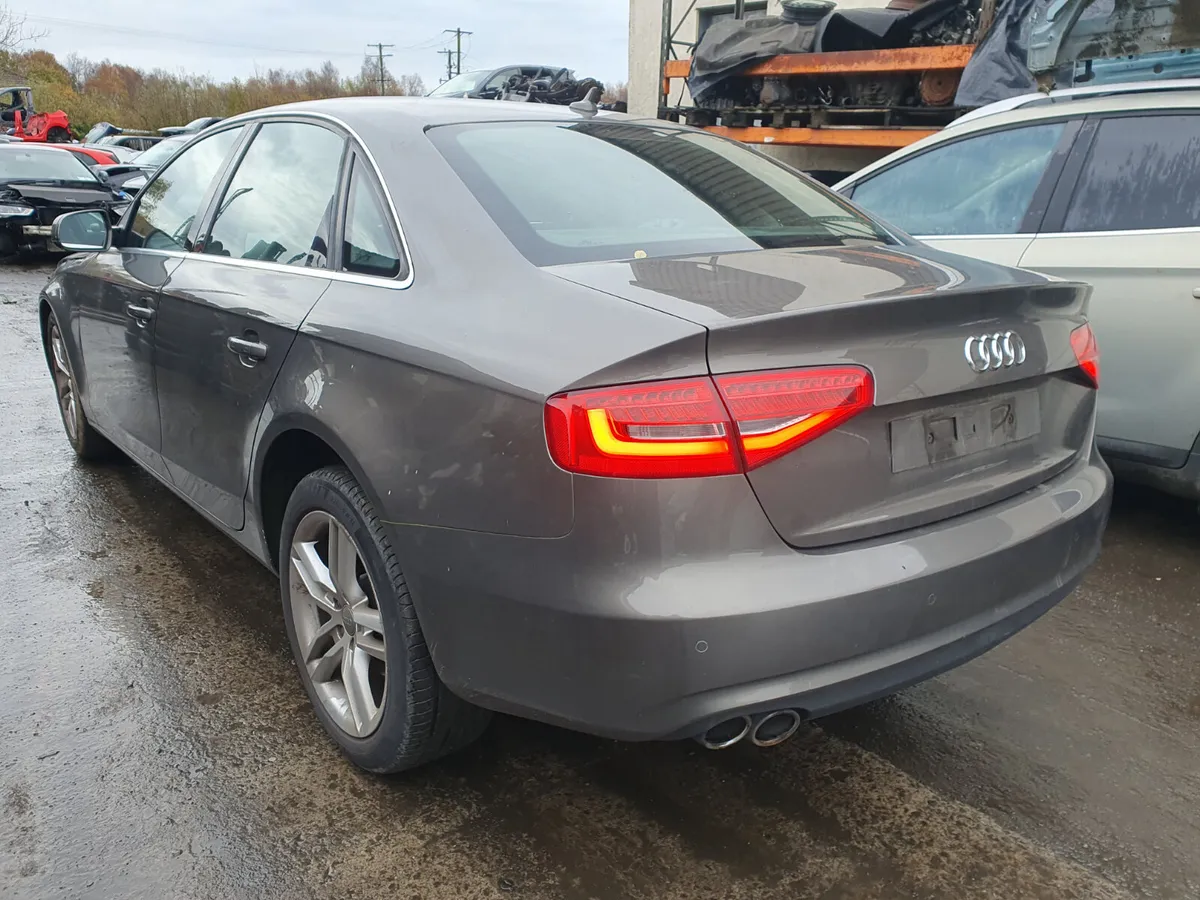 14 AUDI A4  2.0 TDI QUATTRO FOR BREAKING - Image 3