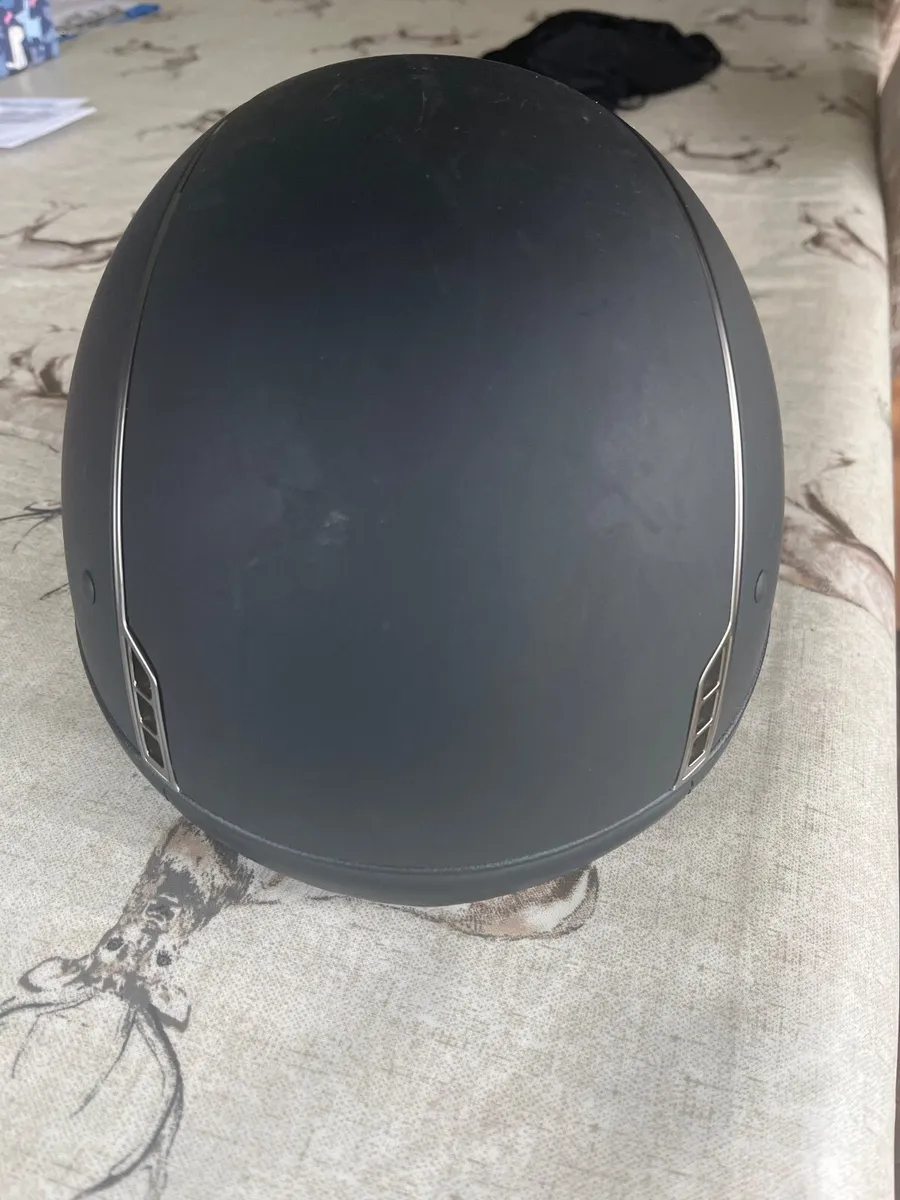 Black samshield, med shell, 6 7/8 liner - Image 2