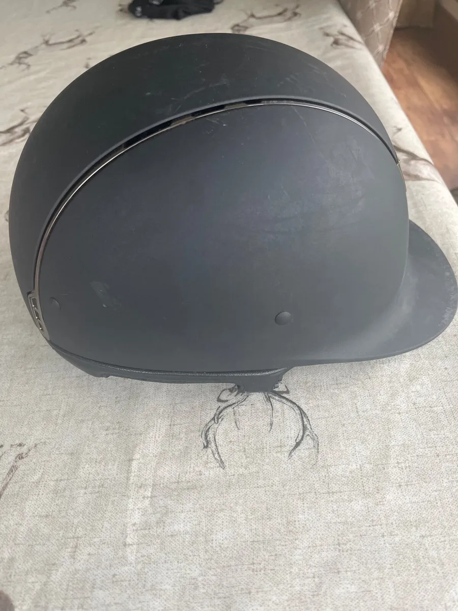 Black samshield, med shell, 6 7/8 liner - Image 3