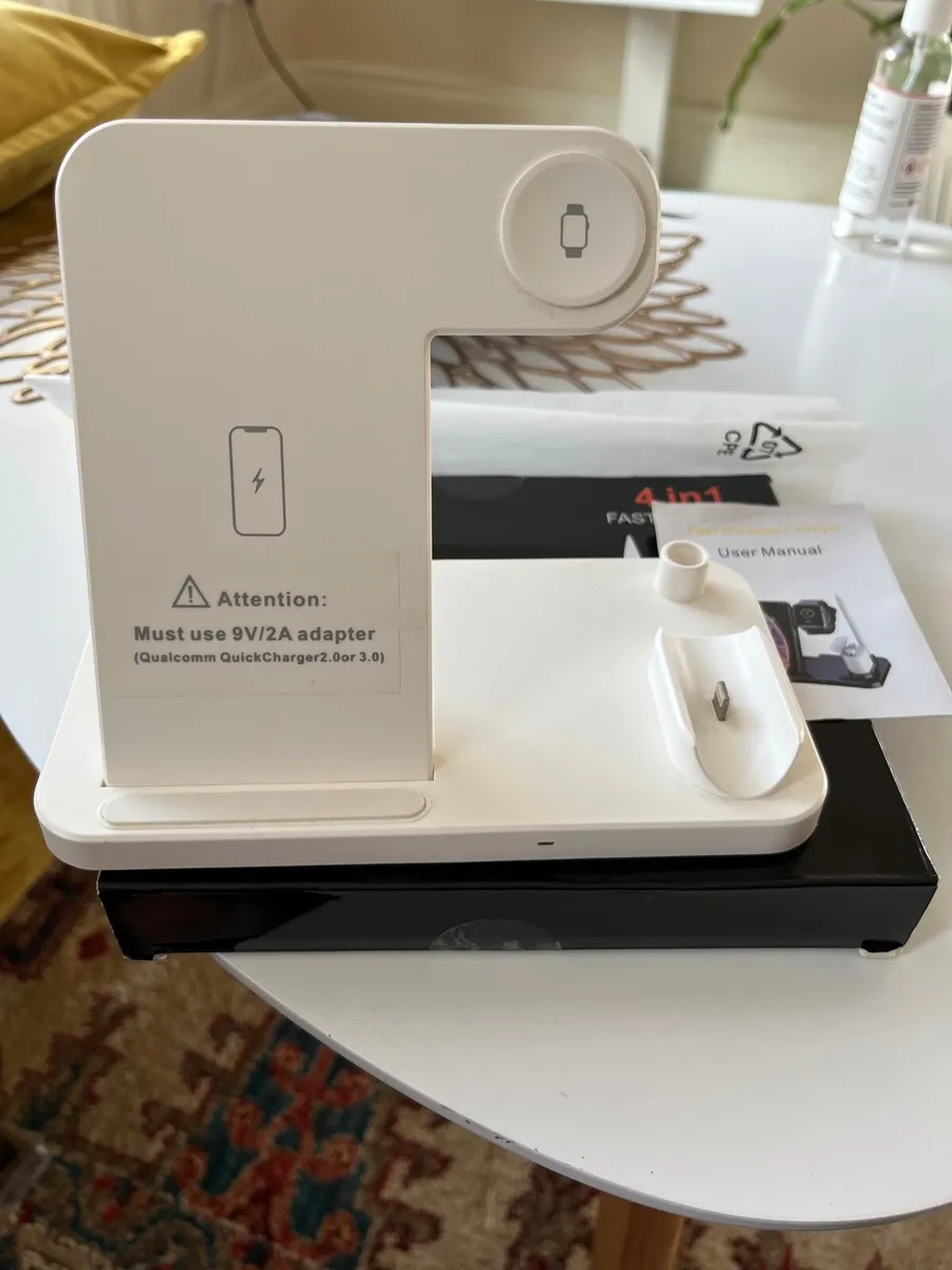 USB-C  4-in-1 Wireless Charger for Apple - Image 3