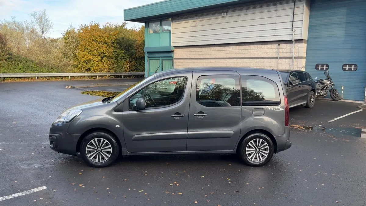 PEUGEOT PARTNER / 2016 / 1.6 DIESEL / AUTO / WAV - Image 4