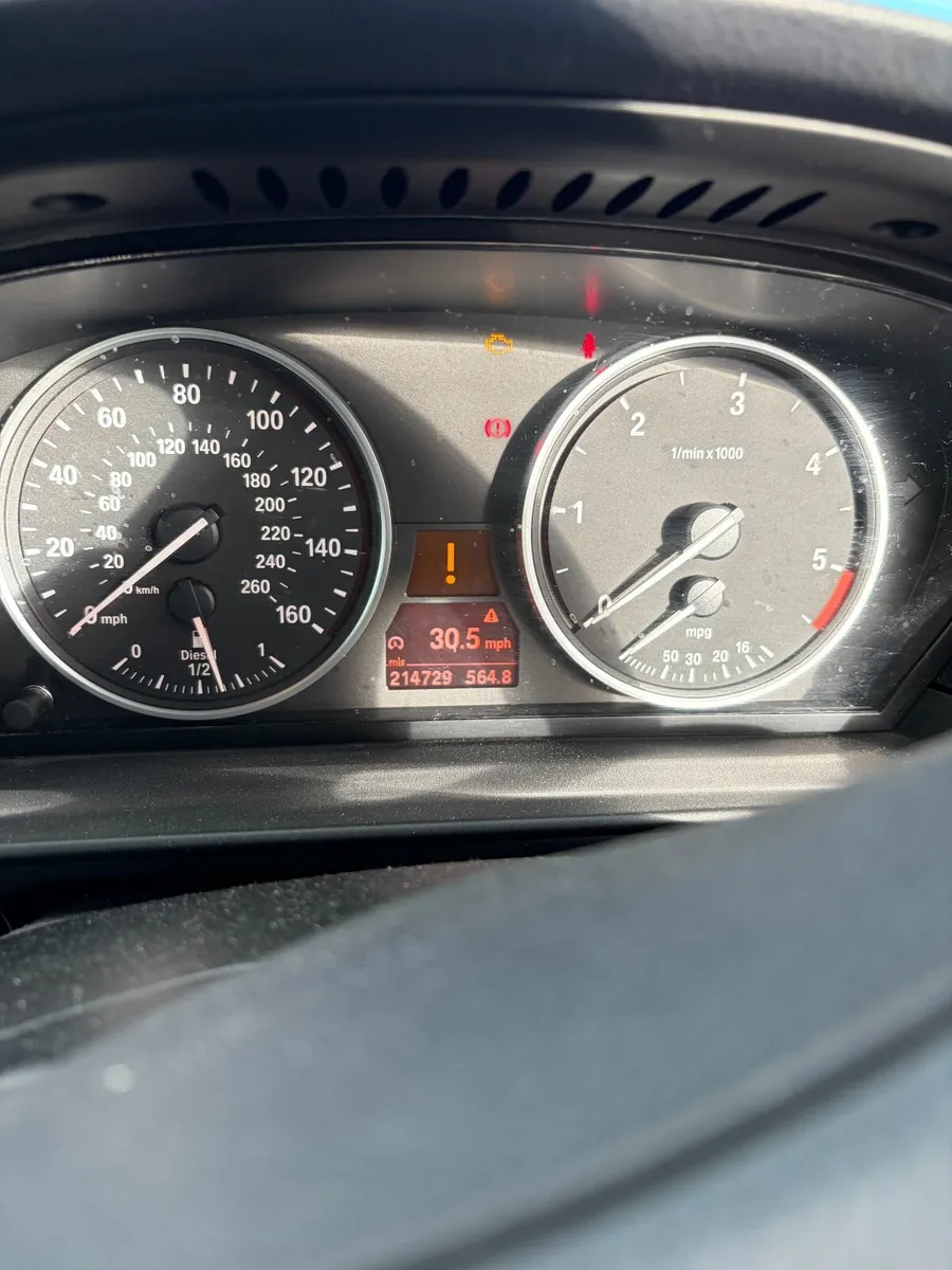 BMW 5-Series 2009, timing chain broken - Image 3