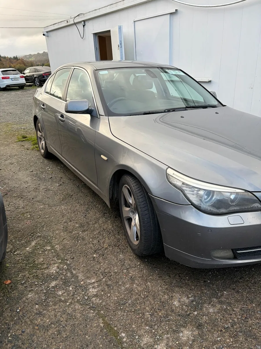 BMW 5-Series 2009, timing chain broken - Image 2