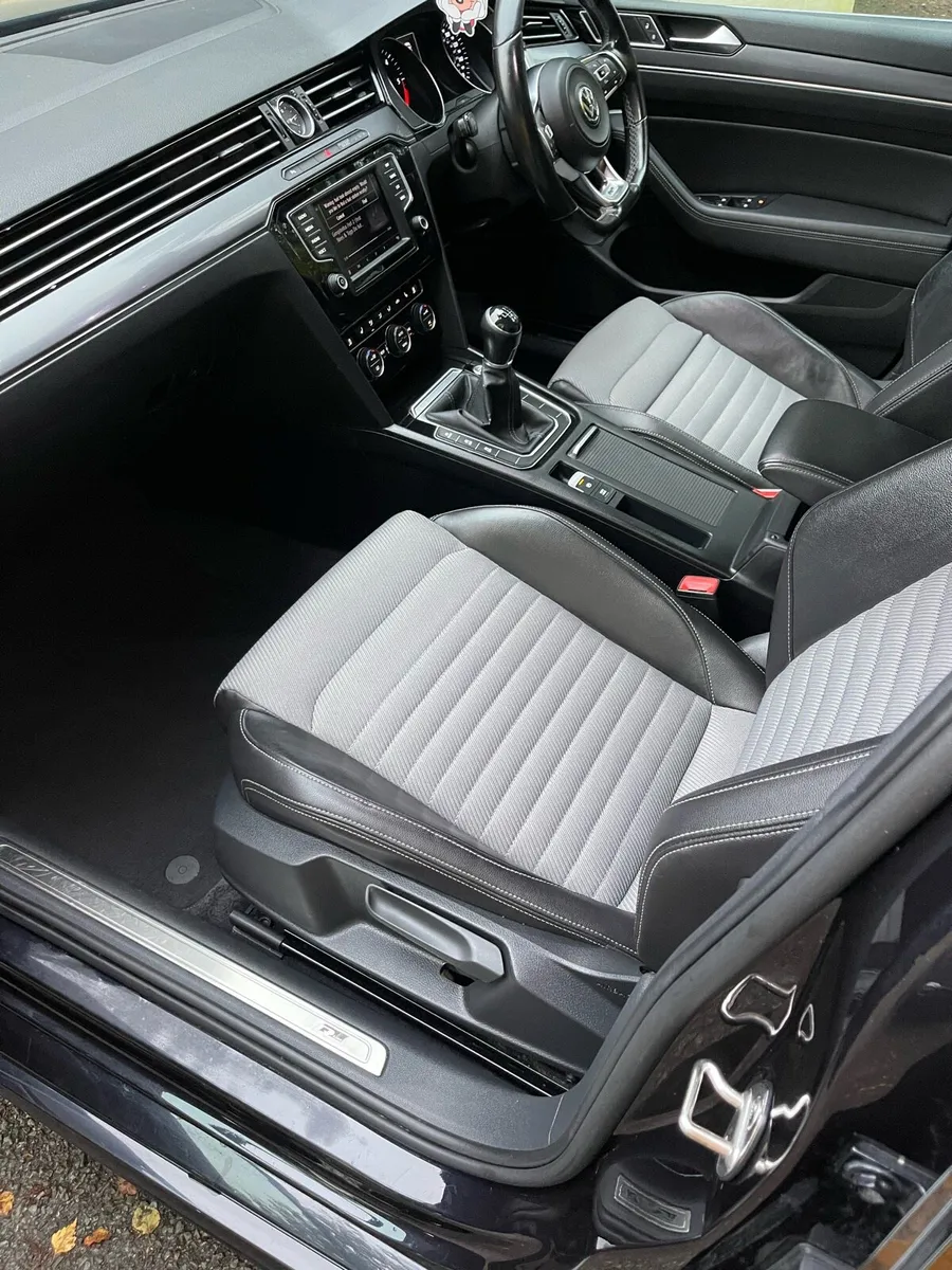 2016 Volkswagen Passat R Line Immaculate - Image 4