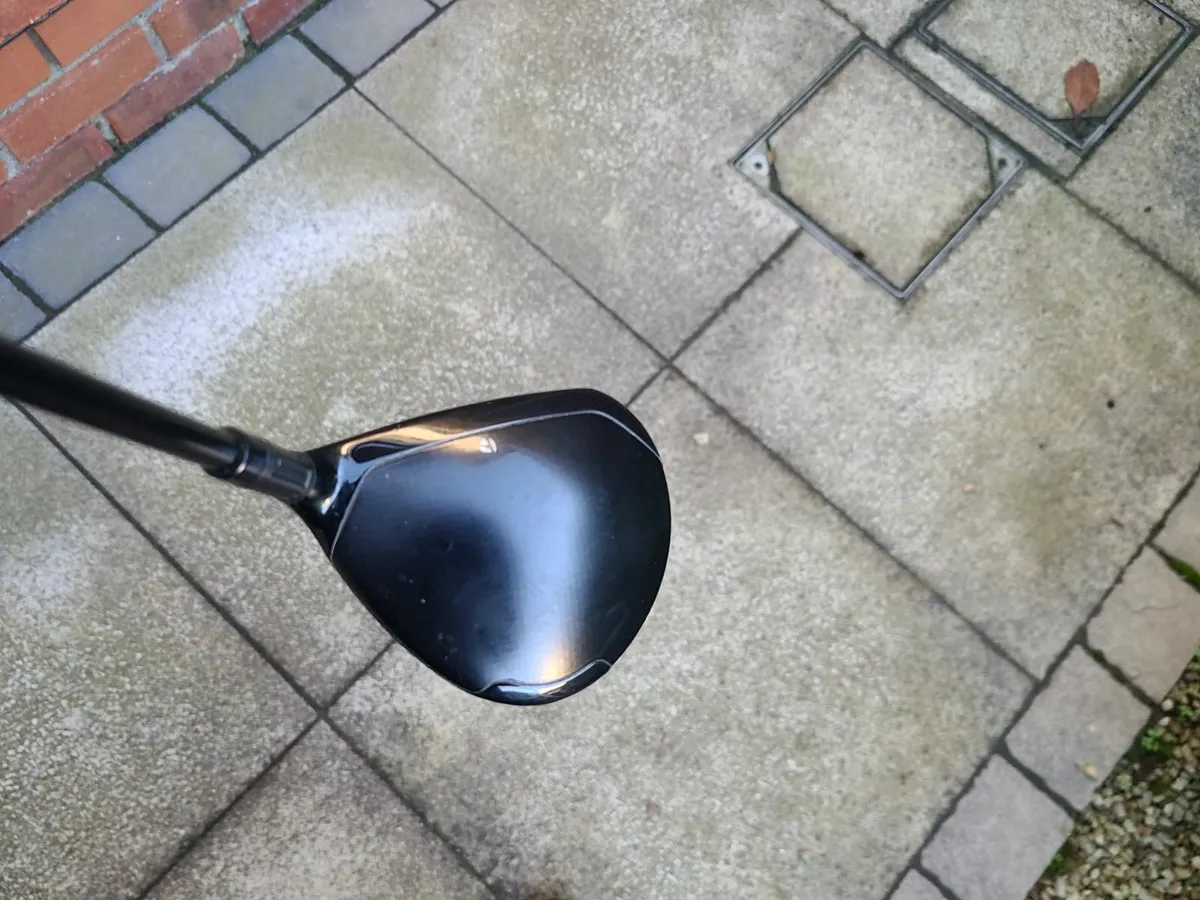Taylomade stealth 3 wood - Image 1