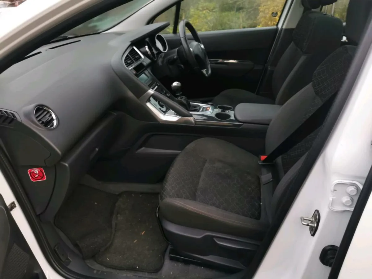 162 Peugeot 3008 - Image 4