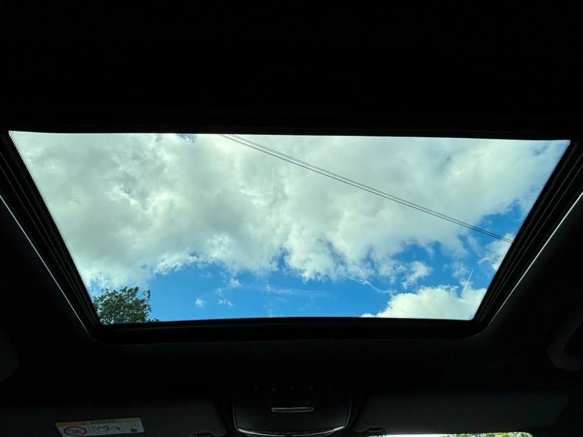 Mercedes-Benz EQC SUNROOF 400 AMG LINE PREMIUM 4MA - Image 3