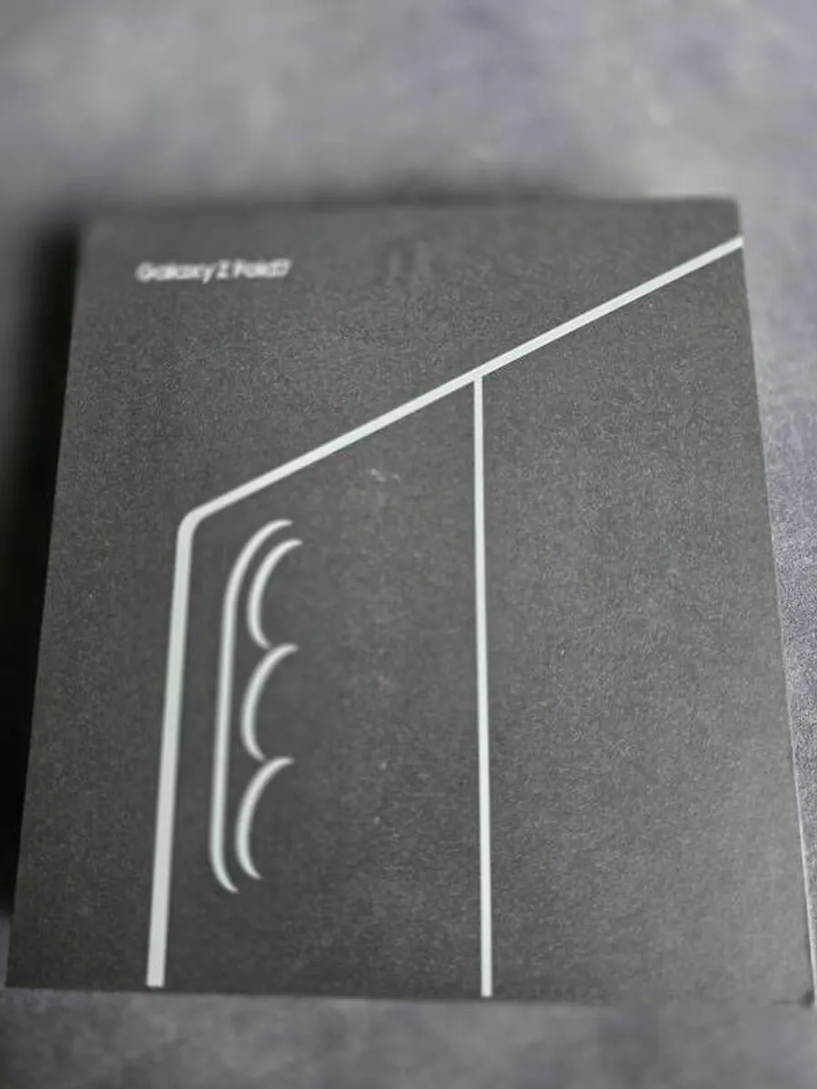 Samsung Galaxy Z Fold 7. Only 4 days old!! - Image 1