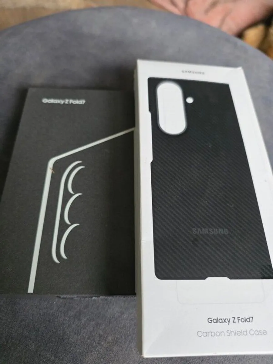 Samsung Galaxy Z Fold 7. Only 4 days old!! - Image 2