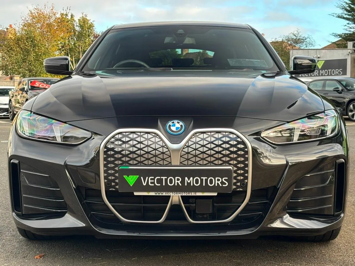 BMW i4 EDRIVE40 M-SPORT 19" WHEELS - Image 3