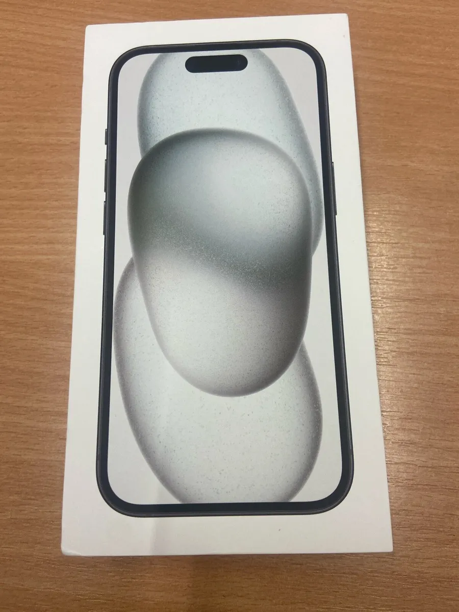 iPhone 15 - Image 1