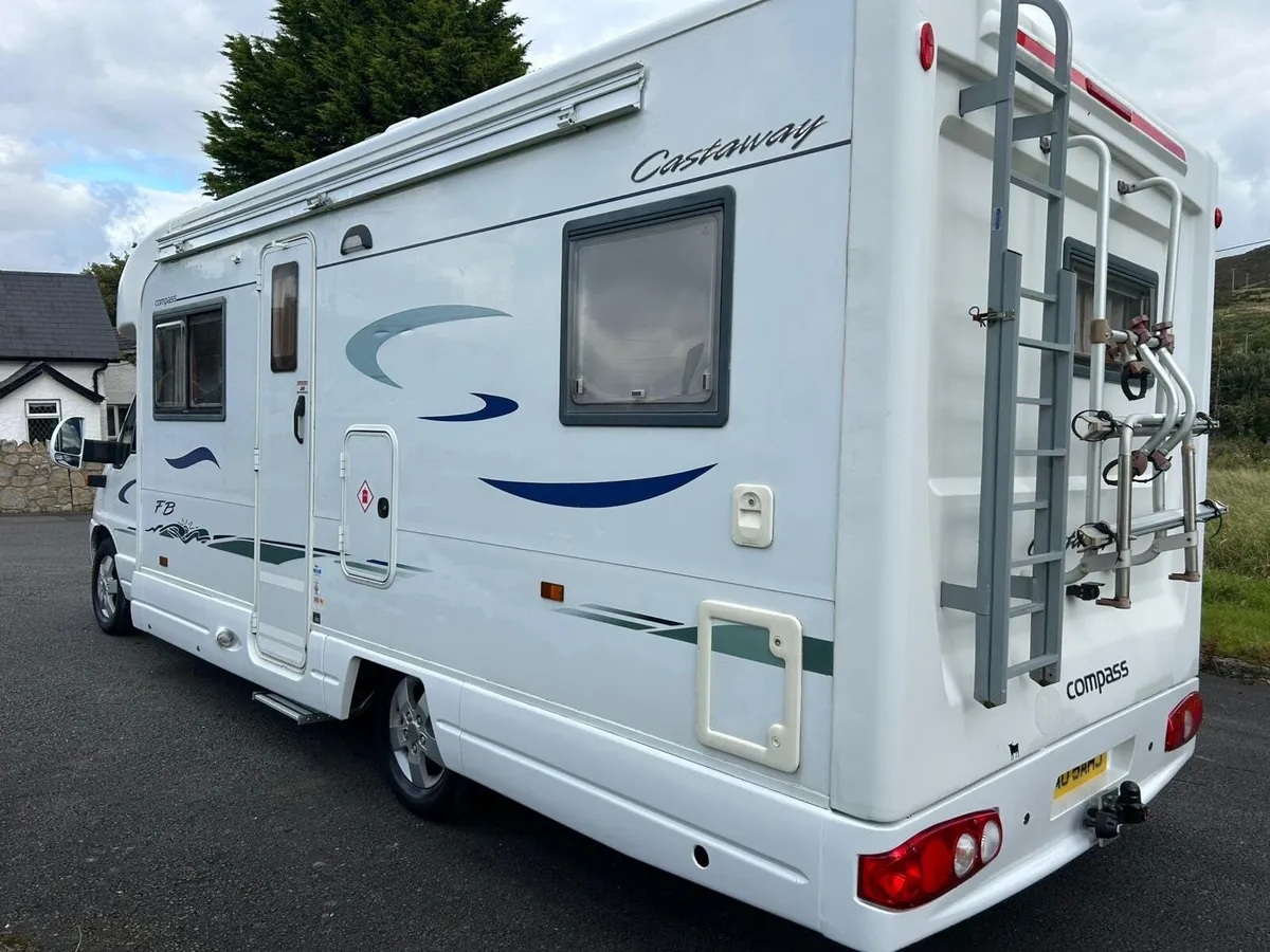 Peugeot Boxer 2.8TDI Compass castaway fix Bed 2005 - Image 2