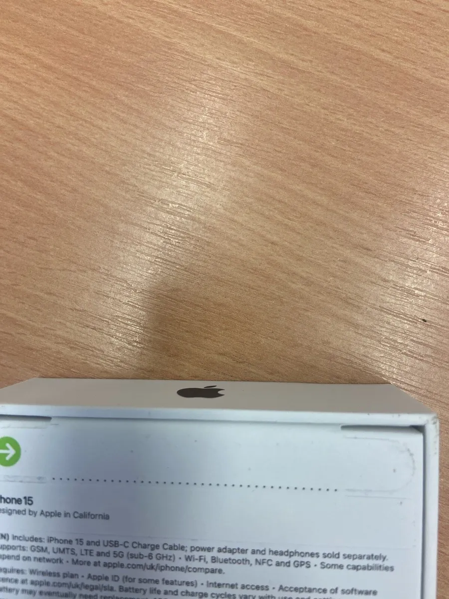 iPhone 15 - Image 2