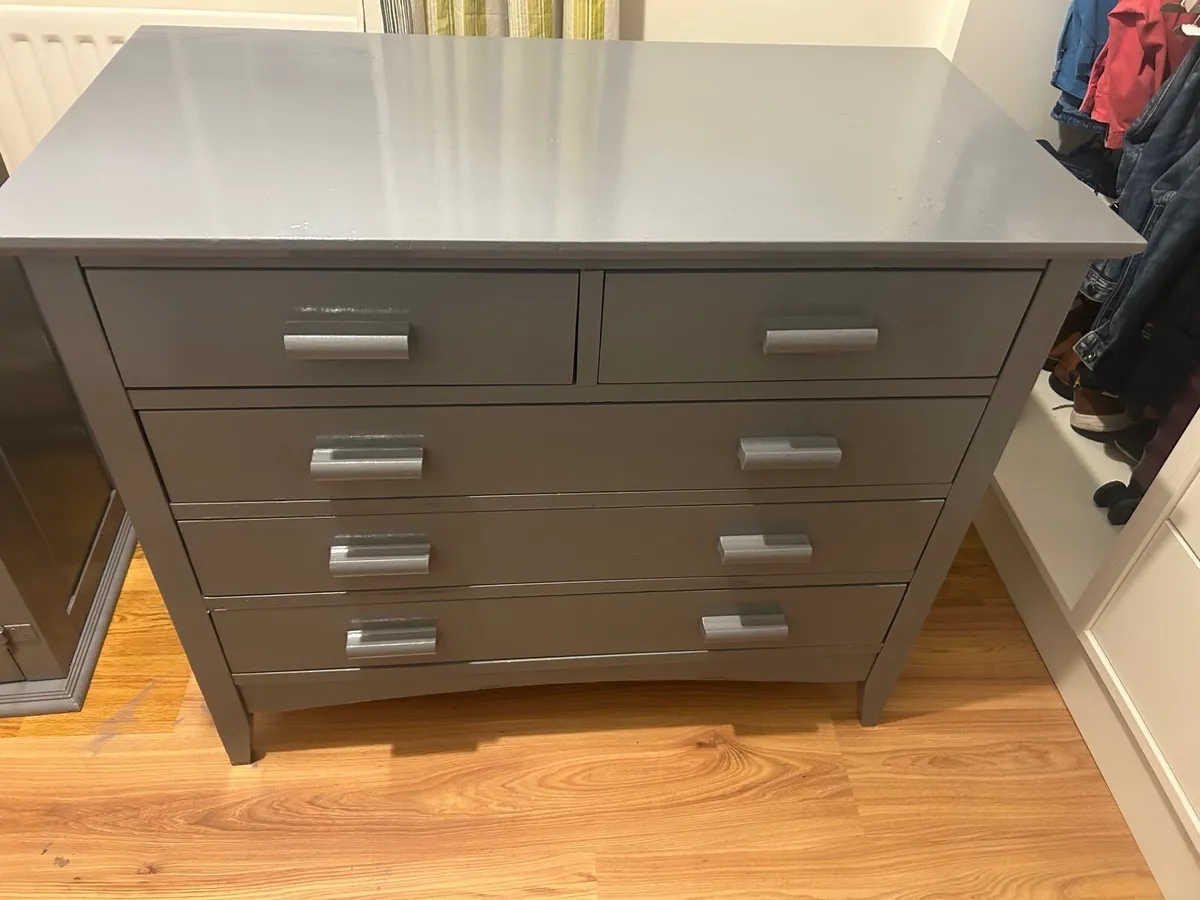 Bedroom furniture - Image 2