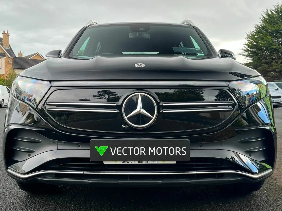 Mercedes-Benz EQB 350 AMG LINE 4MATIC - Image 3