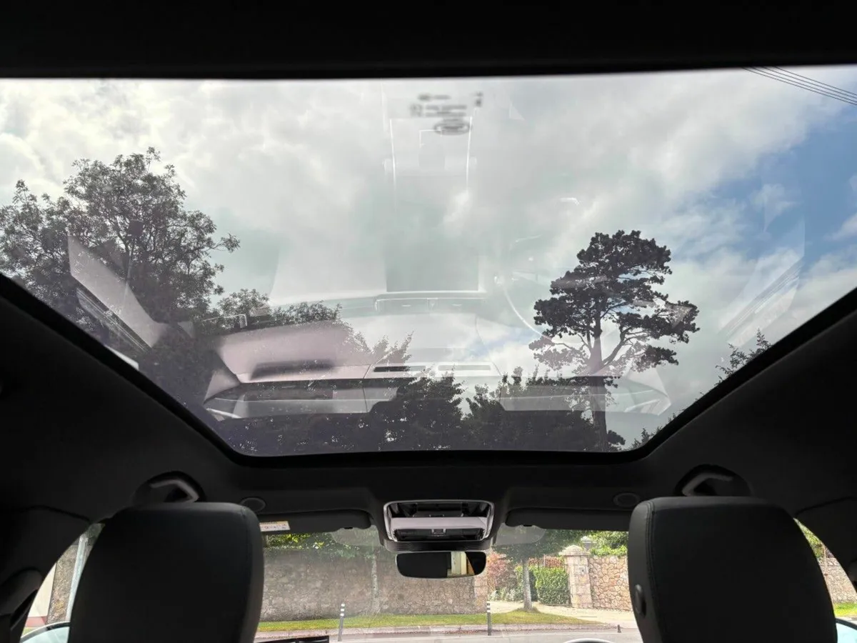 Land Rover Range Rover Velar SUNROOF DYNAMIC SE P4 - Image 3