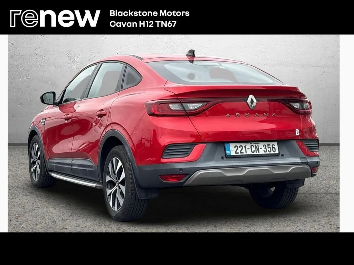 Renault Arkana ICONIC TCE 140 AUTO MILD HYBRID - Image 3