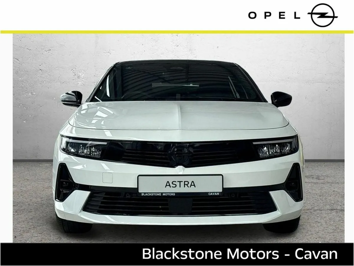 Opel Astra GS 1.2 Turbo 130PS 6 Speed - Image 2