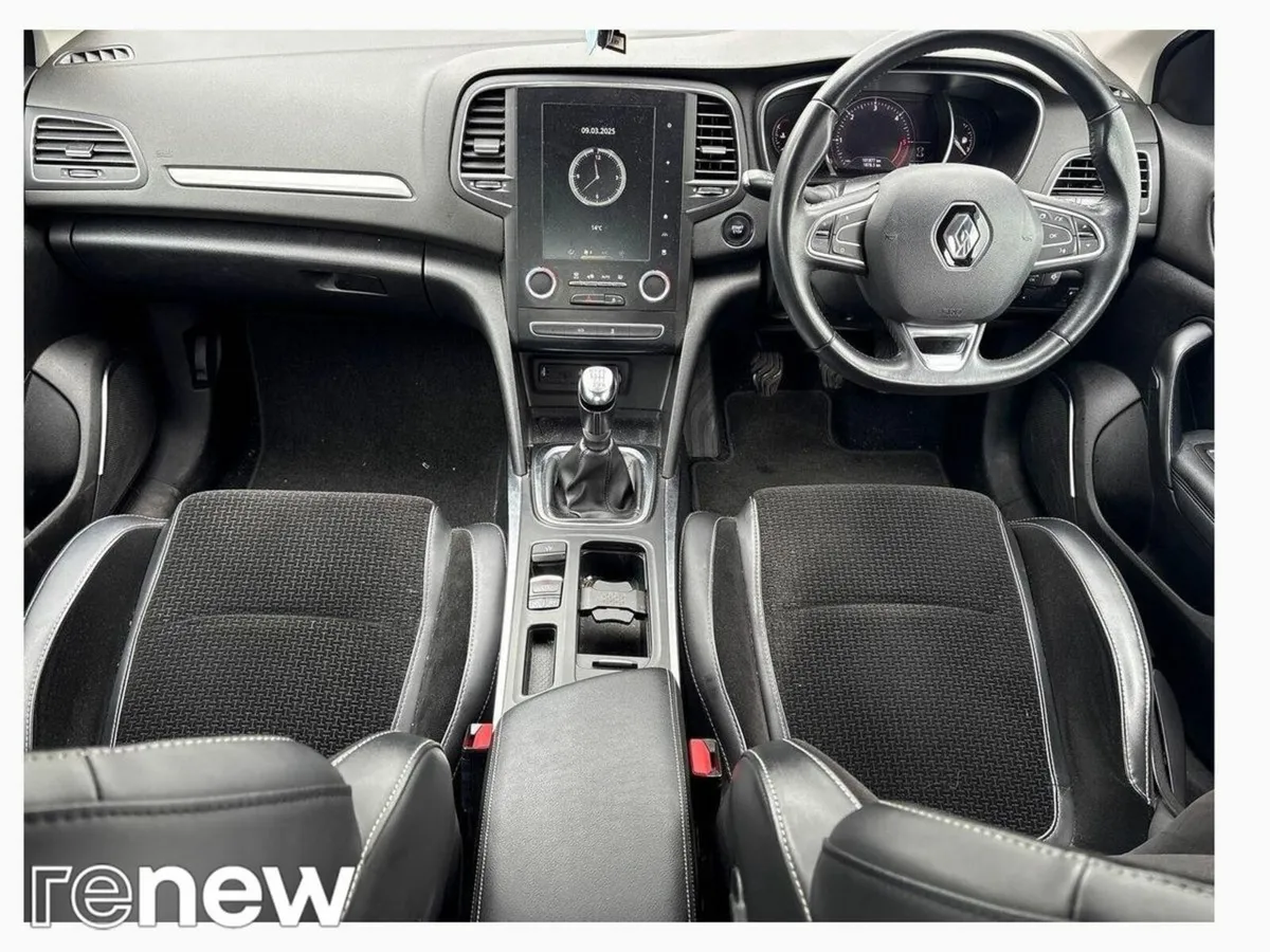 Renault Megane 1.5 Blue dCi 115 Iconic - Image 2