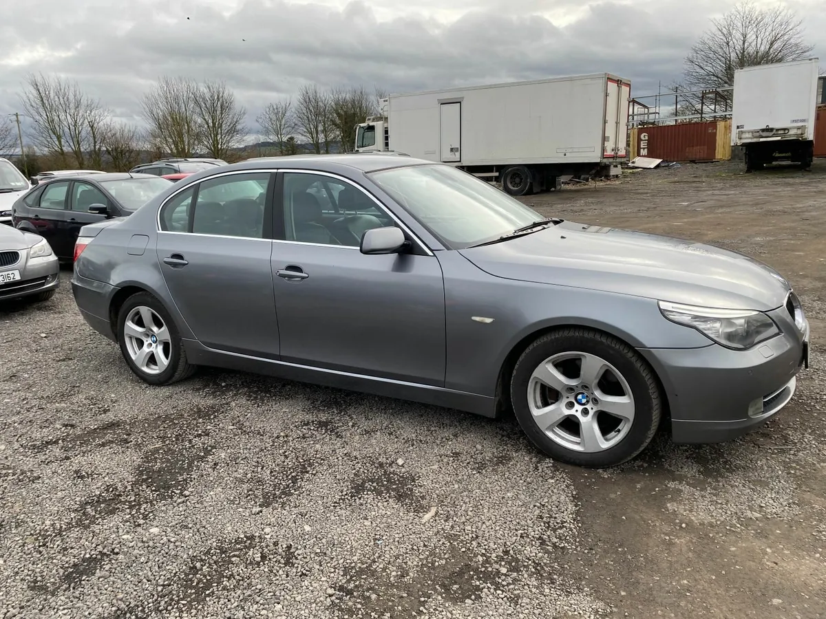 BMW 5-Series 2009, timing chain broken - Image 1
